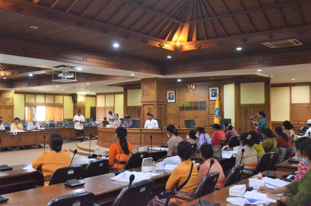 PHDI Badung Gelar Orientasi Sarati Banten, Samakan Persepsi Dalam Melaksanakan Yadnya